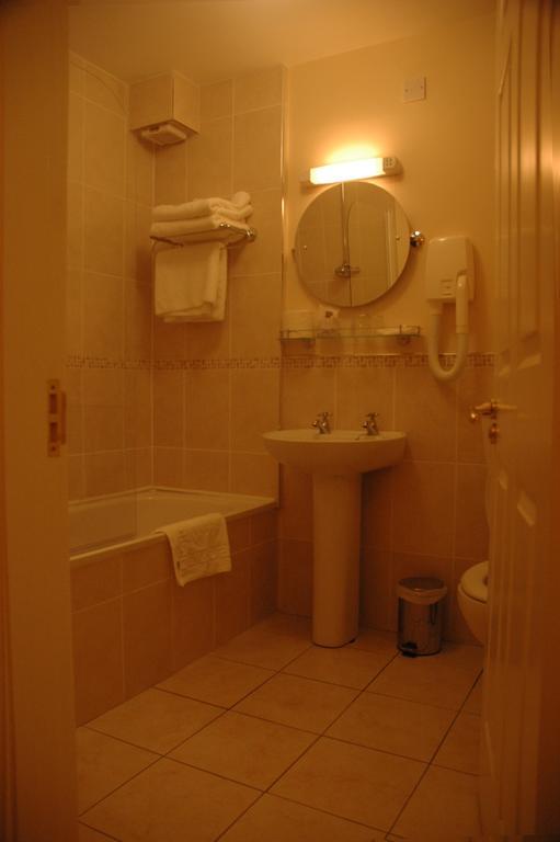 Fanad House Hotel Kilkenny Room photo